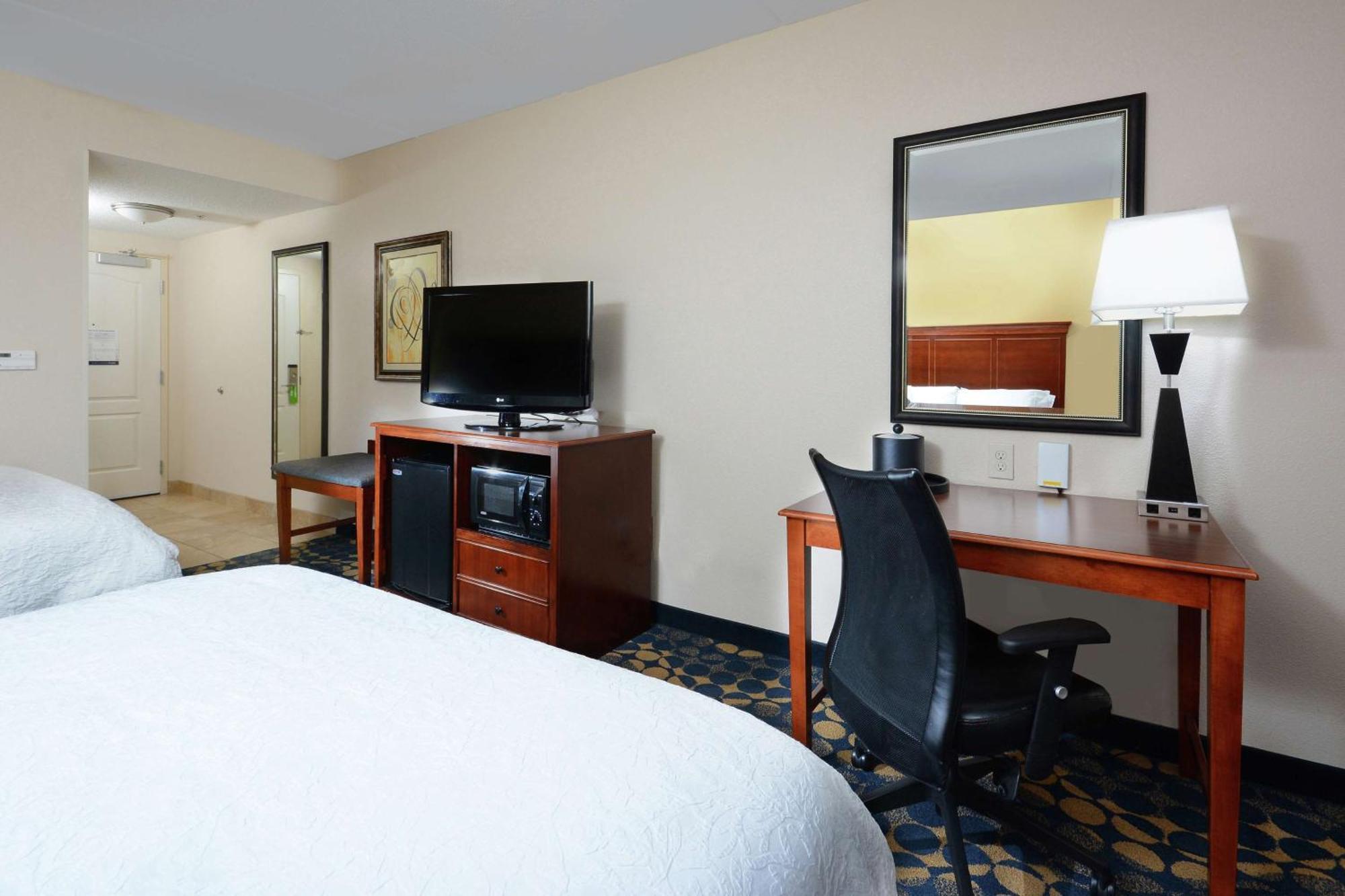 Hampton Inn & Suites Huntersville Εξωτερικό φωτογραφία