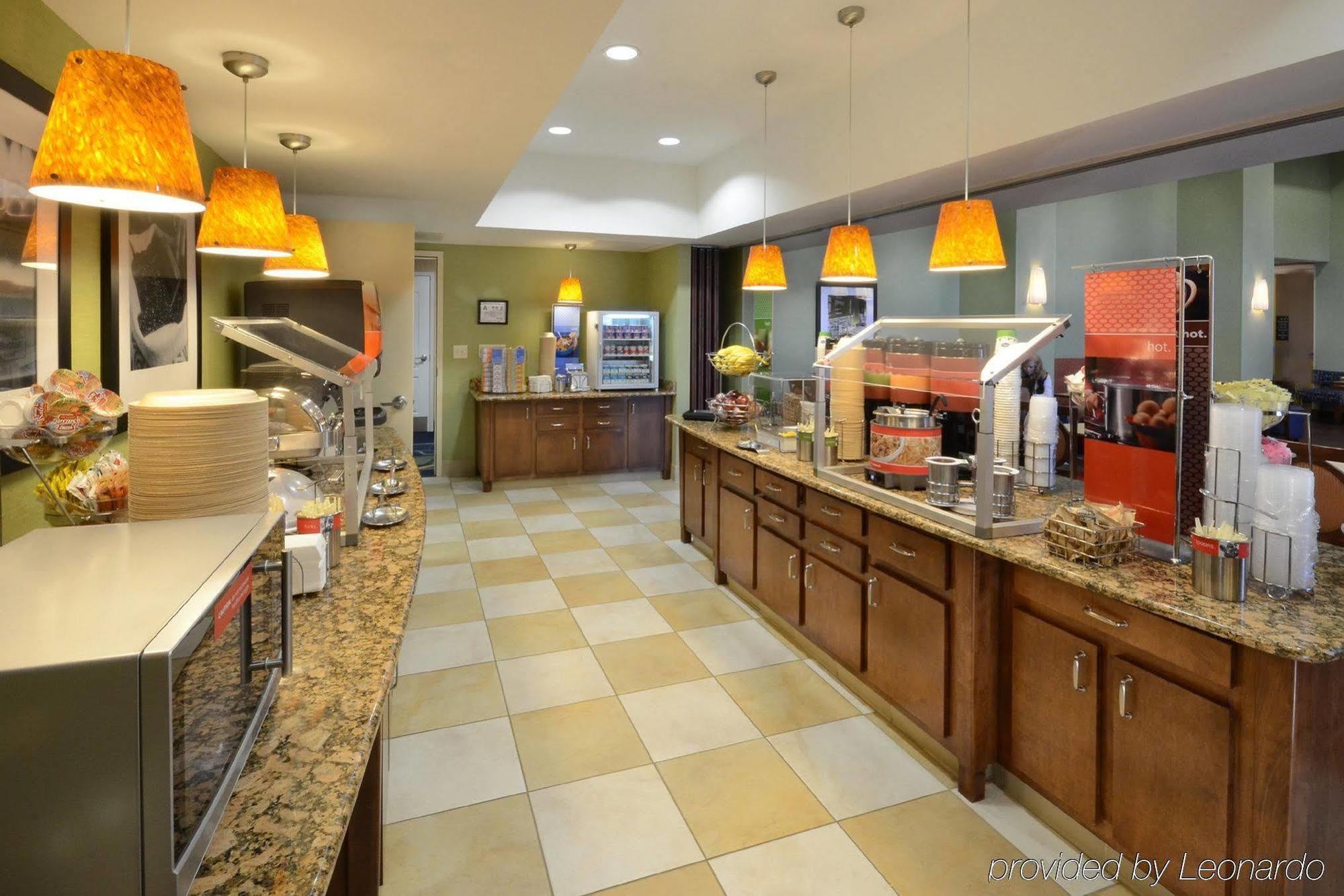 Hampton Inn & Suites Huntersville Εξωτερικό φωτογραφία