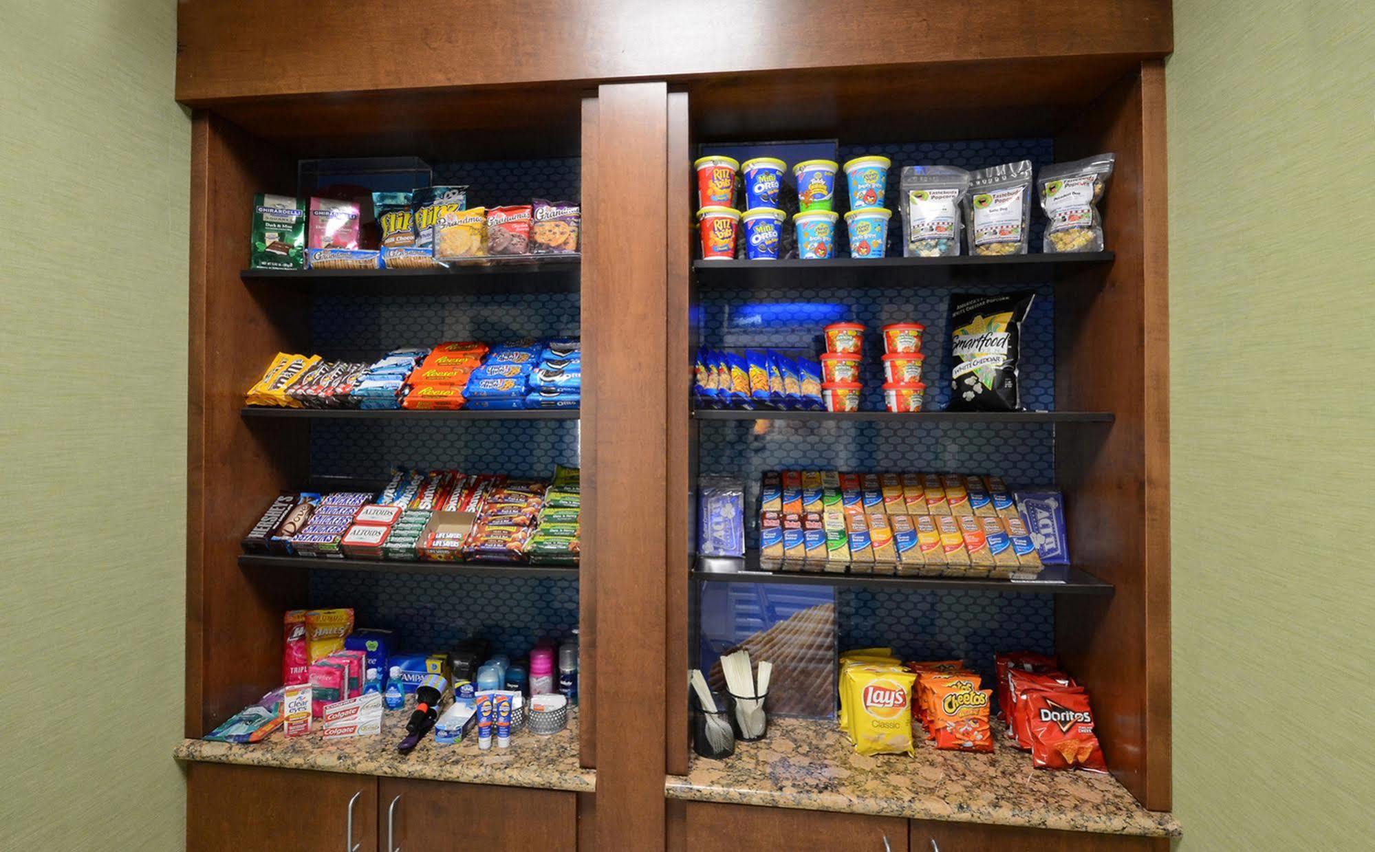 Hampton Inn & Suites Huntersville Εξωτερικό φωτογραφία